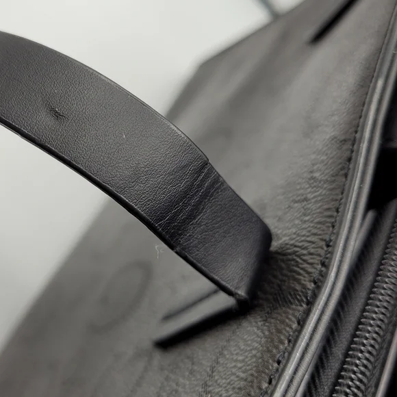 GUESS Purse Bundle - Picture 15 of 16